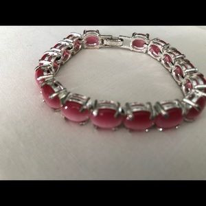 AVON pink and silver clasp bracelet